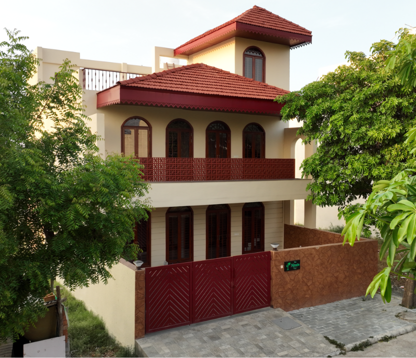 Niwas classic bungalow with red tile roof — Studio23, Indore